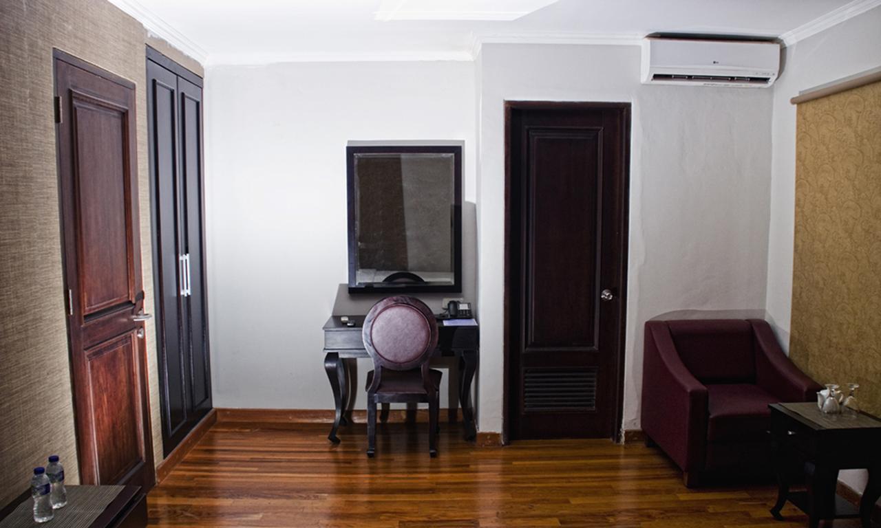P Hotel ג'קרטה מראה חיצוני תמונה
